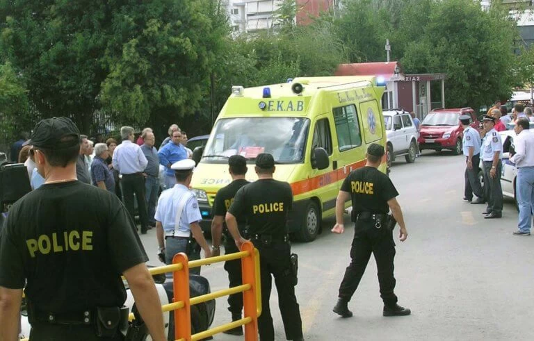 Πάτρα: Μαθητής πλάκωσε στο ξύλο τον καθηγητή του – Ανάβουν φωτιές τα όσα προηγήθηκαν στο σχολείο (βίντεο)